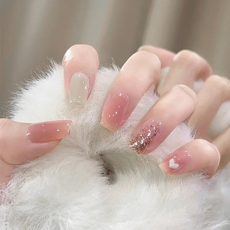 Faux Ongles 24 pièces – Dégradé Brillant, Paillettes & Cœurs, Style French Élégant
